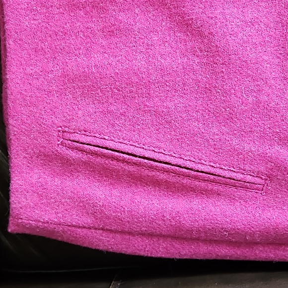 Super cute Talbots bright pink above knee wool skirt - Picture 3 of 5